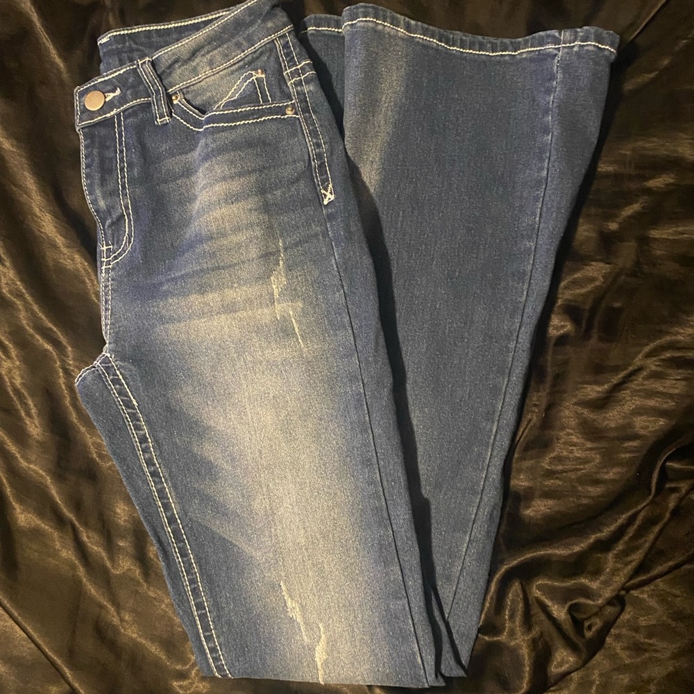 Light Wash Jeans (4)